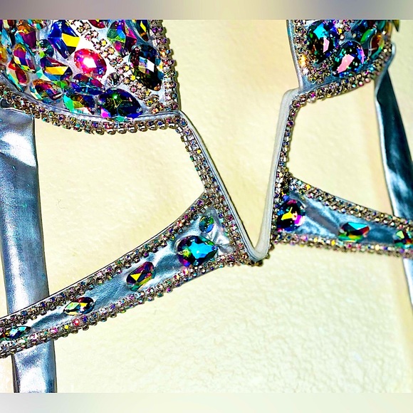 Rhinestone ShowStopper Top - Picture 4 of 5